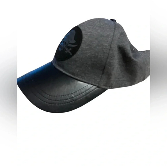 Walt Disney World Pirates of the Caribbean Black Gray Baseball Hat - Picture 4 of 6